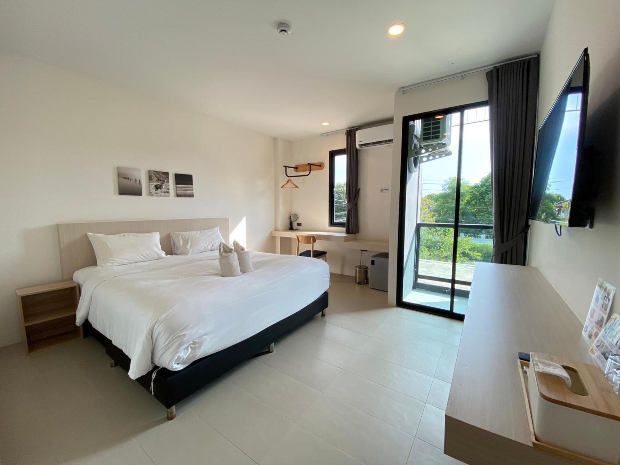 Double J Hotel Chiang Mai Buitenkant foto