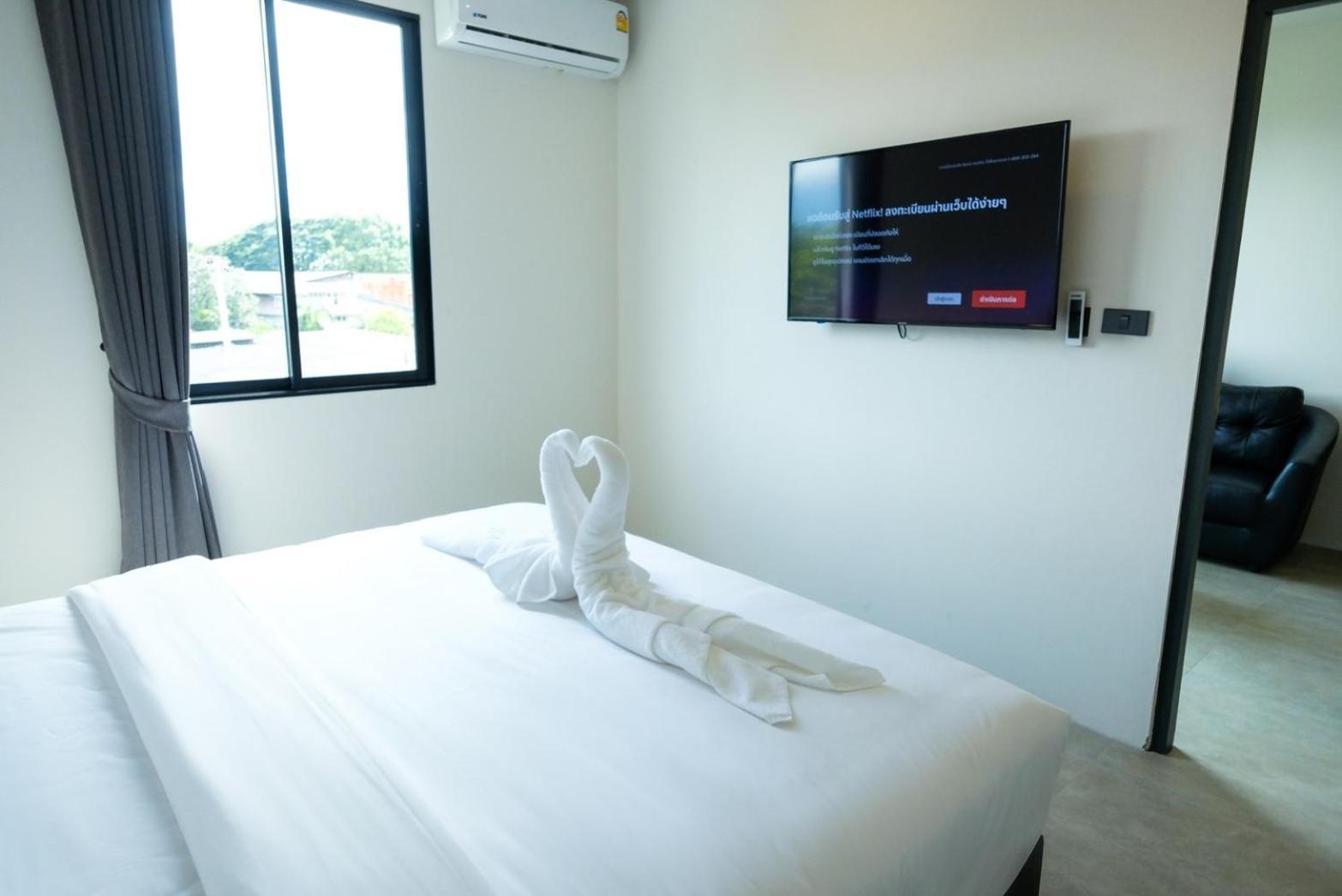Double J Hotel Chiang Mai Buitenkant foto