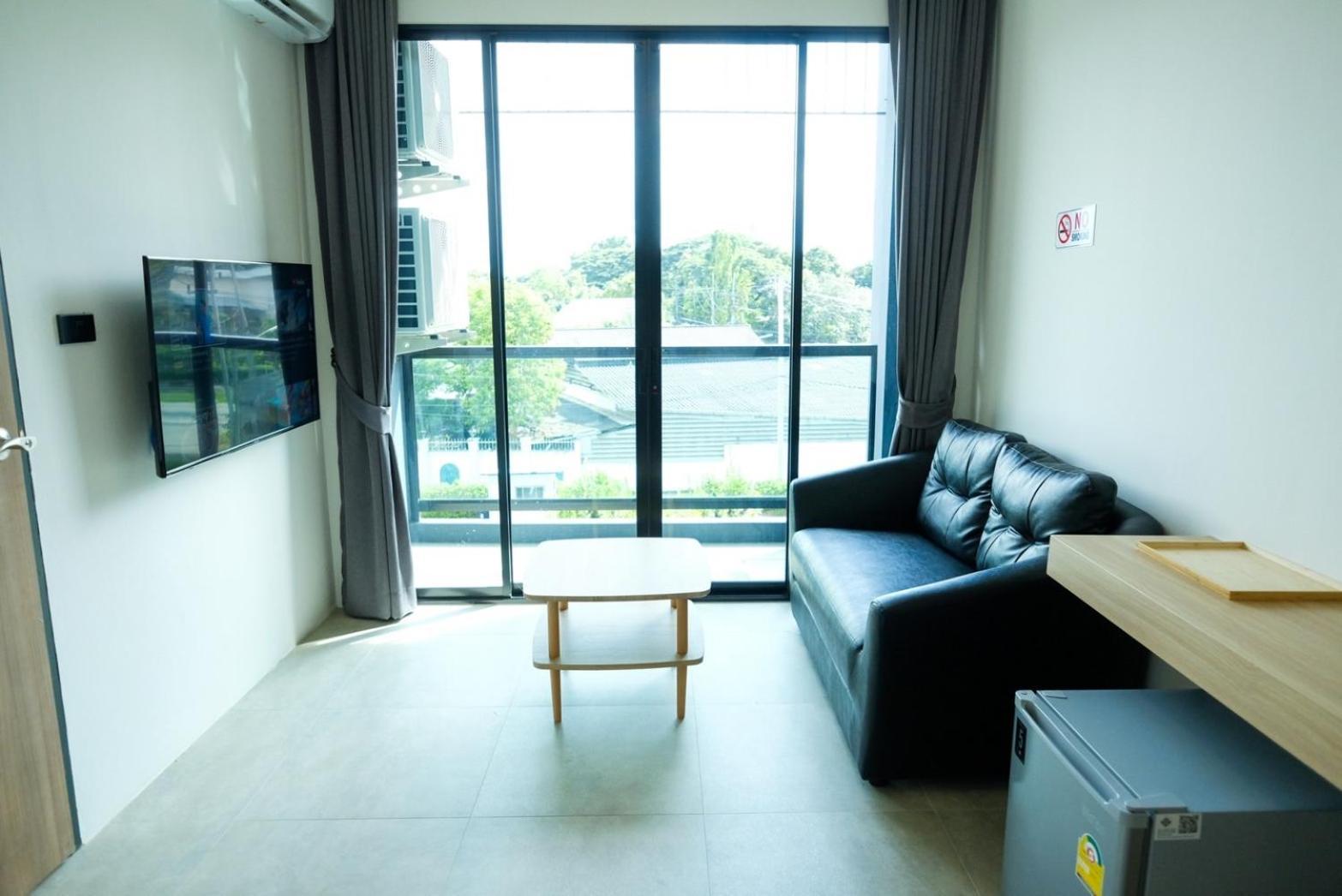 Double J Hotel Chiang Mai Buitenkant foto
